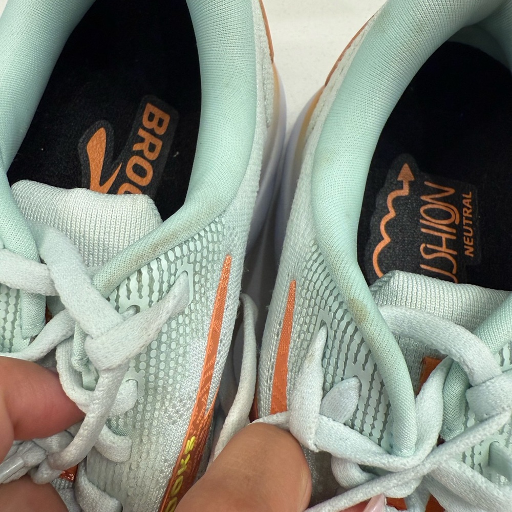 Brooks Women's Ghost 16 Running Shoes - Picture 6 of 8